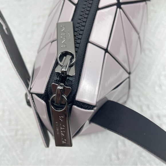 New Issey Miyake Boston Tote Bag - Picture 5 of 8